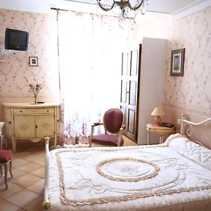 Le Baldaquin Bed & Breakfast