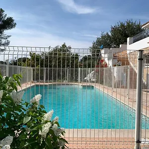 Maison De Dans La Brise Des Pins Le Cannet